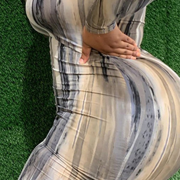 Abstract design stretch dress - Picture 2 of 2